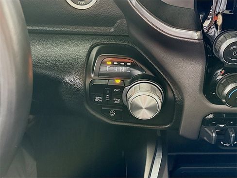 Used 2024 RAM 1500 Laramie image 11