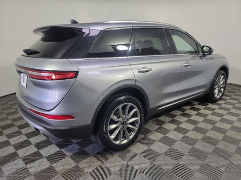 Used 2021 Lincoln Corsair AWD w/ Premium Package image 4