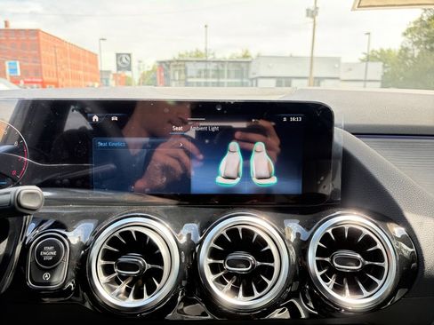 New 2026 Mercedes-Benz GLA 250 4MATIC image 24
