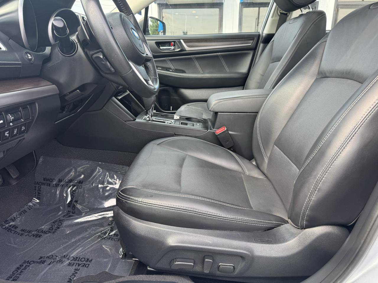 Used 2018 Subaru Legacy 3.6R Limited AWD/4WD image 10