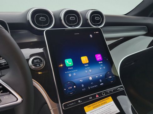 Certified 2026 Mercedes-Benz GLC 300 image 7