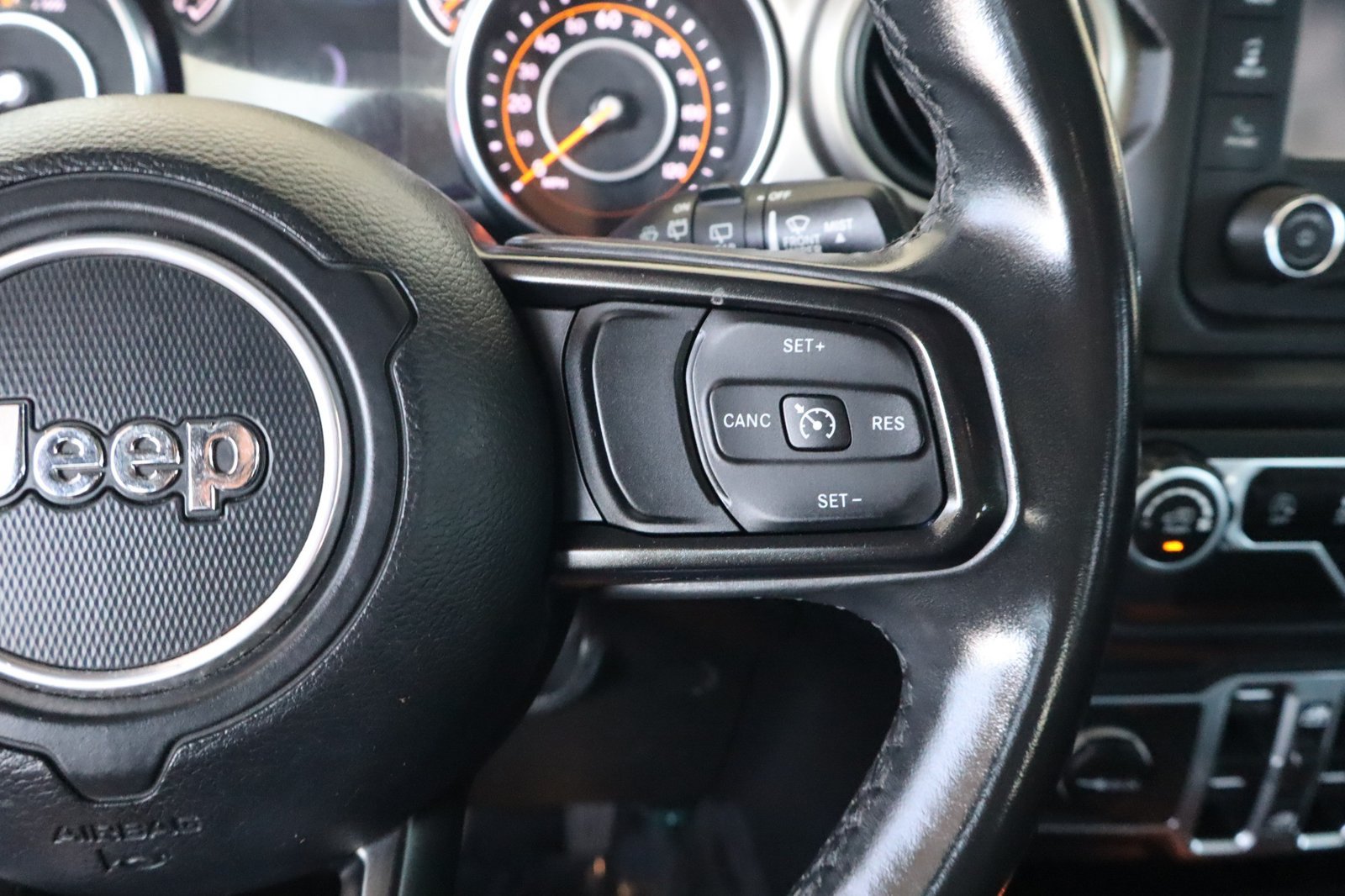 Used 2018 Jeep Wrangler Unlimited Sport S AWD/4WD image 62