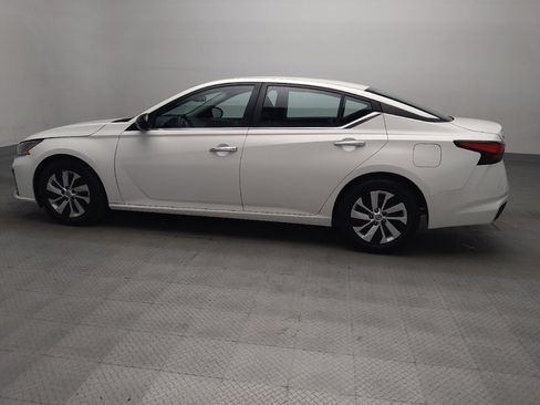 Used 2024 Nissan Altima 2.5 S FWD image 3