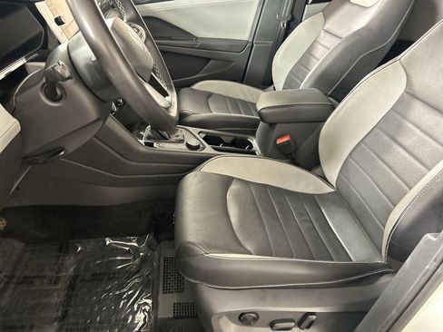 Used 2022 Volkswagen Taos SEL image 21