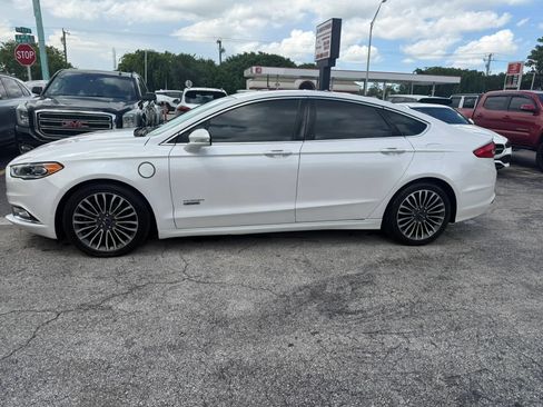 Used 2017 Ford Fusion Energi Titanium FWD image 2