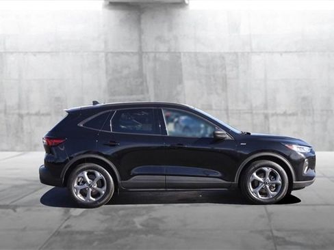 Used 2025 Ford Escape ST-Line image 5
