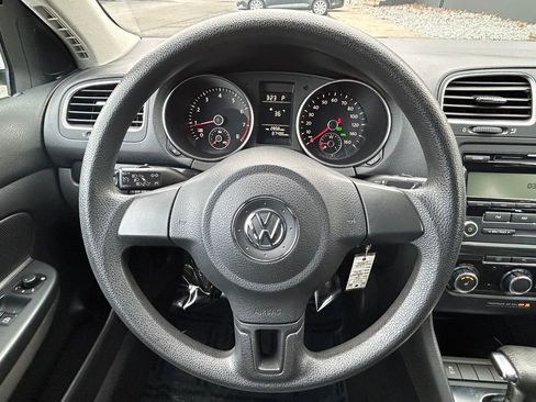 Used 2011 Volkswagen Jetta SE image 22
