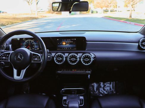 Used 2019 Mercedes-Benz A 220 image 25