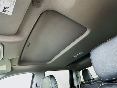 Used 2021 GMC Sierra 1500 Elevation w/ Preferred Package AWD/4WD image 21