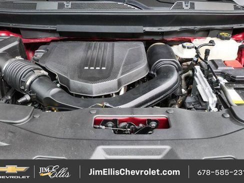 Certified 2024 Chevrolet Traverse Z71 w/ Enhanced Driving Package AWD/4WD image 32