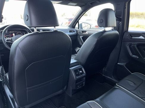 Used 2022 Volkswagen Tiguan SEL R-Line image 22