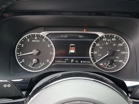 Used 2023 Nissan Pathfinder SL AWD/4WD image 22