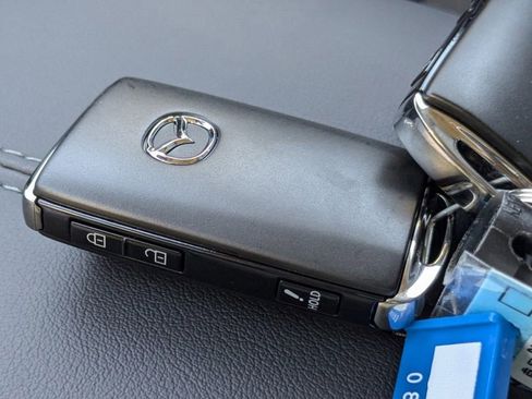 Used 2025 MAZDA CX-30 AWD 2.5 S w/ Preferred Package image 32