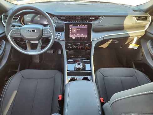 New 2026 Jeep Grand Cherokee L 2WD image 19