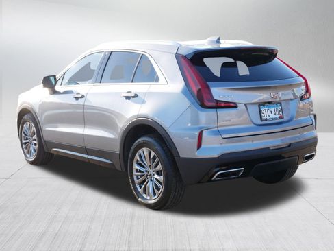 Used 2025 Cadillac XT4 Premium Luxury image 5