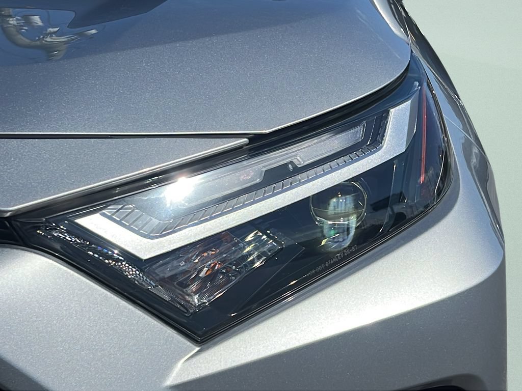 Used 2024 Toyota RAV4 LE FWD image 32