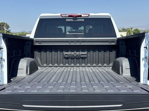 New 2026 GMC Sierra 1500 AT4X w/ LPO, Black Badging Package AWD/4WD image 27