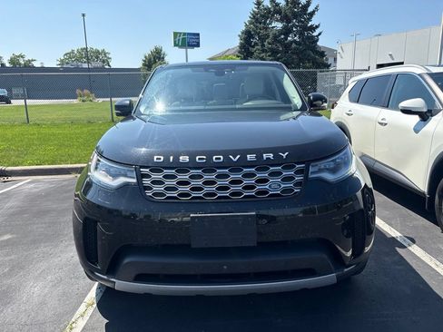 Used 2025 Land Rover Discovery S AWD/4WD image 2