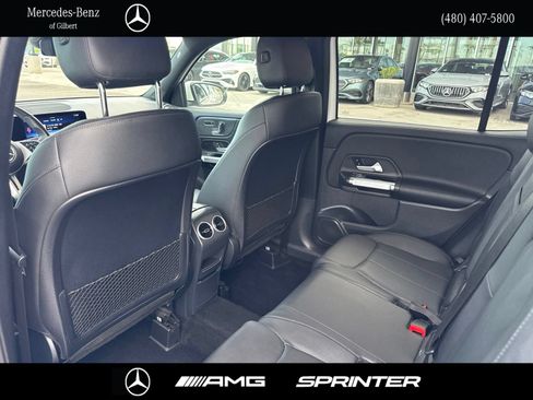 Used 2024 Mercedes-Benz GLB 250 image 20