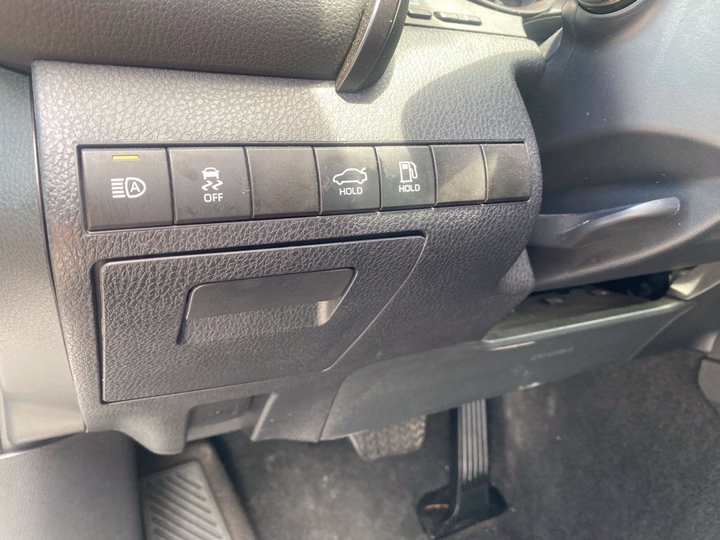 Used 2024 Toyota Camry XSE FWD image 17