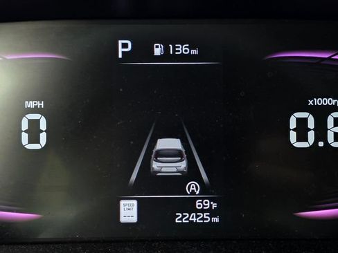Certified 2025 Kia Soul LX FWD image 4