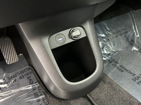 Used 2023 Hyundai Ioniq 5 Limited image 32