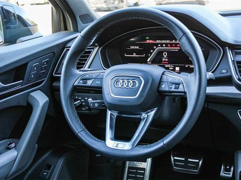 Used 2024 Audi SQ5 Prestige w/ Prestige Package image 16