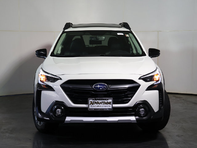 Used 2025 Subaru Outback Limited AWD/4WD image 9