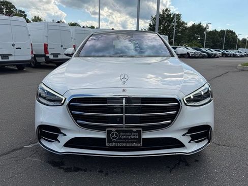 Used 2025 Mercedes-Benz S 580 4MATIC Sedan image 2
