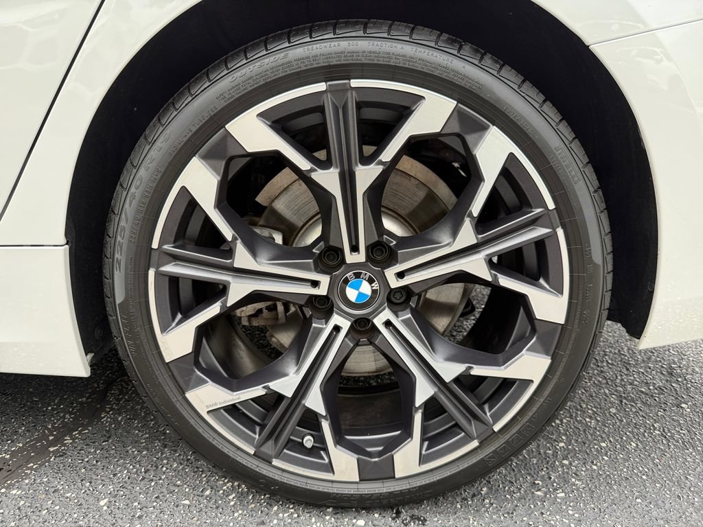 Certified 2026 BMW 330i xDrive Sedan AWD/4WD image 16