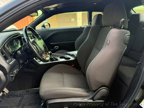 Used 2019 Dodge Challenger R/T w/ Driver Convenience Group image 35