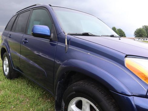 Used 2003 Toyota RAV4 4WD image 15