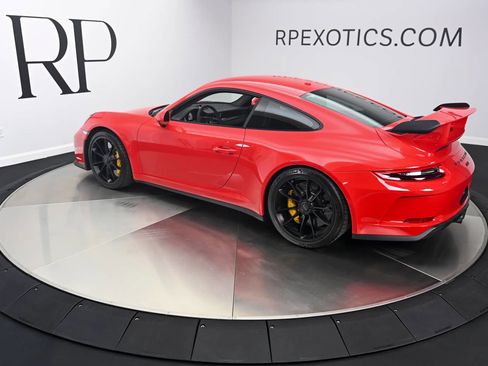 Used 2018 Porsche 911 GT3 RWD image 12