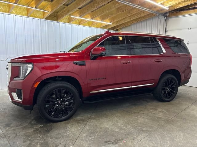 Used 2023 GMC Yukon SLT w/ SLT Premium Package AWD/4WD image 4