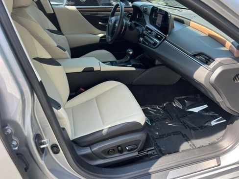 Certified 2023 Lexus ES 350 w/ Premium Package image 14