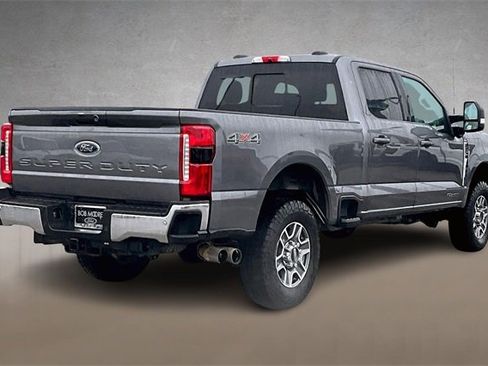 Used 2024 Ford F250 Lariat image 2