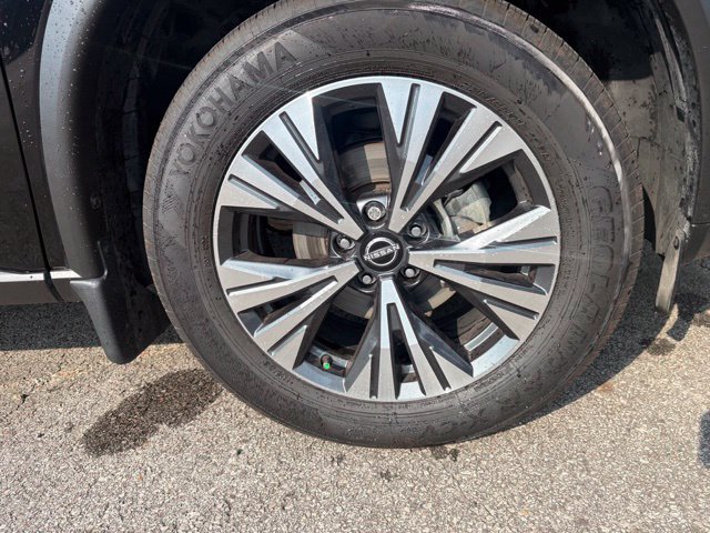 Used 2023 Nissan Rogue SV FWD image 31