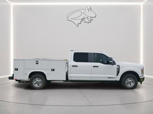 New 2025 Ford F250 XL w/ XL Chrome Package RWD image 5
