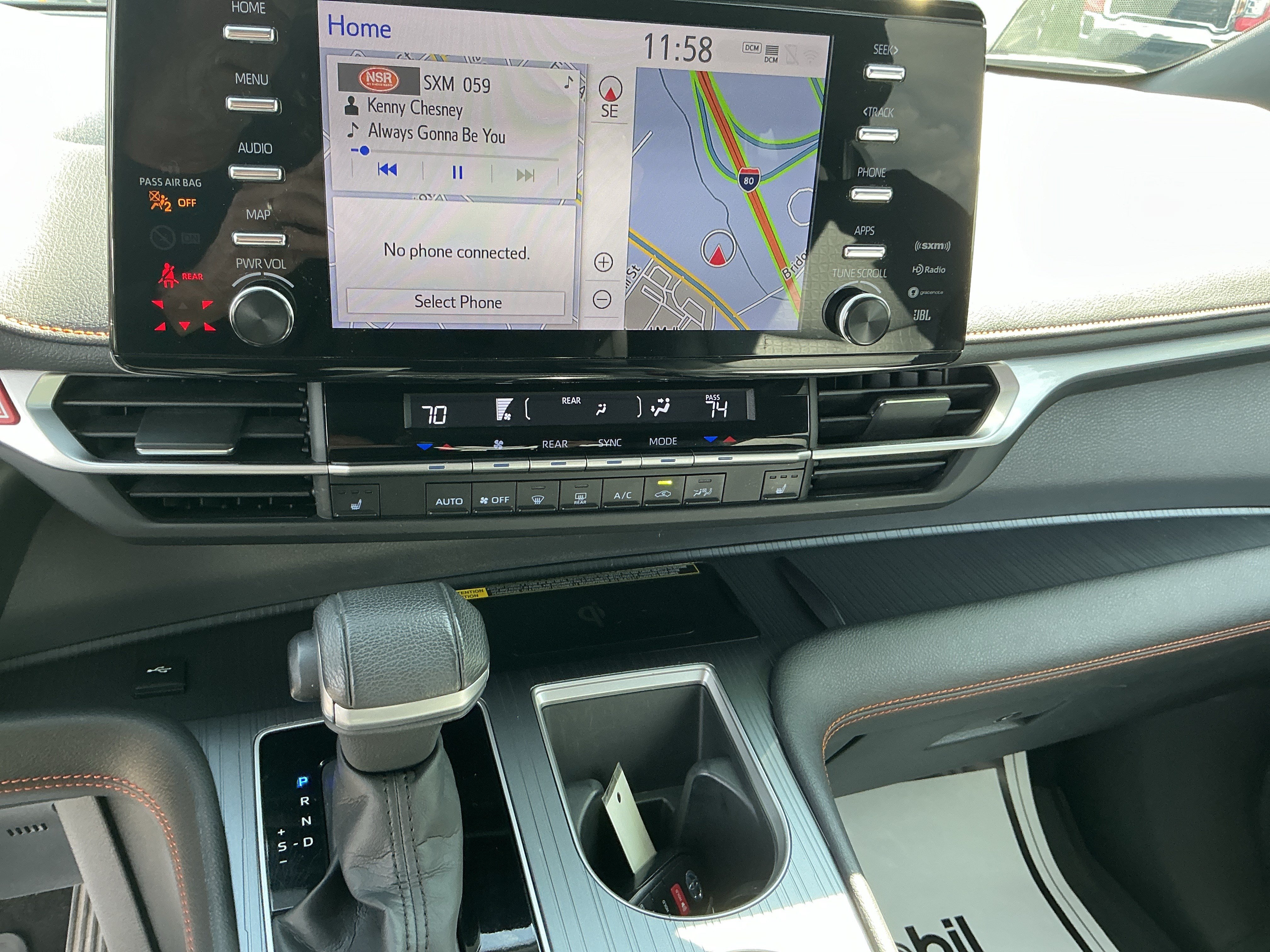 Used 2022 Toyota Sienna XSE w/ XSE Plus Package FWD image 21