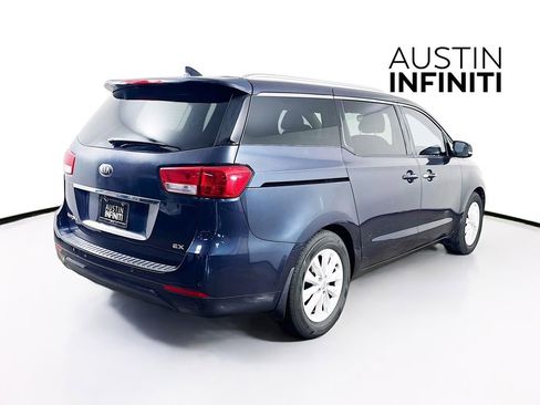 Used 2016 Kia Sedona EX image 7