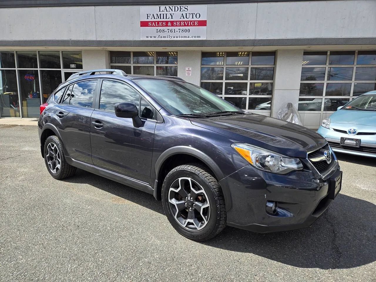 Used 2015 Subaru Crosstrek 2.0i Premium w/ Moonroof Package AWD/4WD image 1