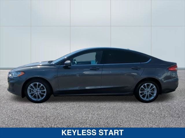 Used 2020 Ford Fusion SE FWD image 2