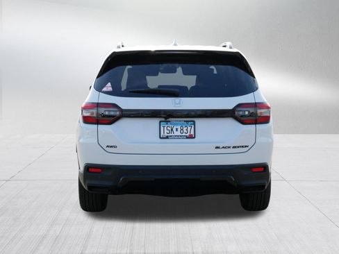 Certified 2026 Honda Pilot Black Edition image 6