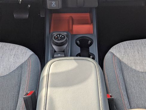 Used 2023 Ford Maverick XLT image 19