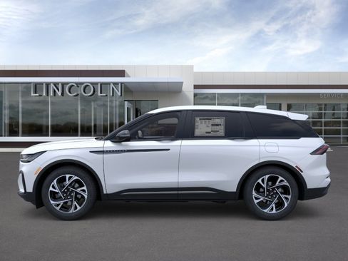 New 2026 Lincoln Nautilus Premier w/ Equipment Group 102A AWD/4WD image 3