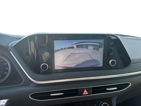 Used 2023 Hyundai Sonata SE FWD image 8