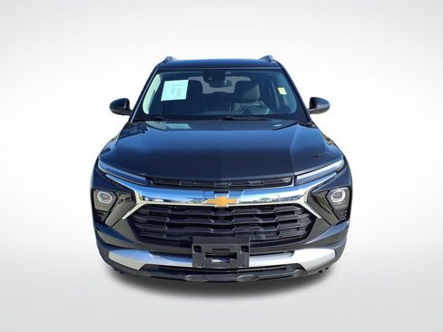 Used 2025 Chevrolet TrailBlazer LT FWD image 2