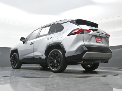 Used 2024 Toyota RAV4 SE AWD/4WD image 30