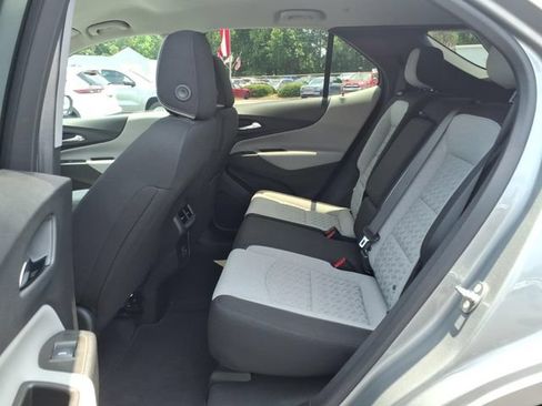 Used 2023 Chevrolet Equinox LT FWD image 6