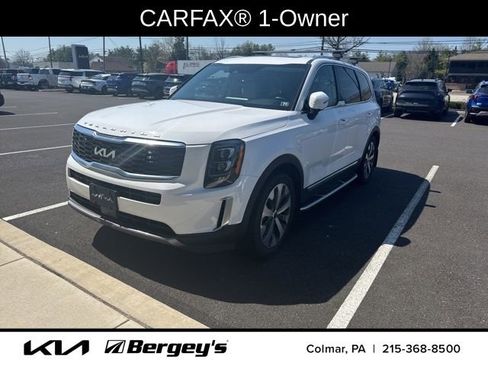 Used 2022 Kia Telluride EX w/ EX Premium Package image 3